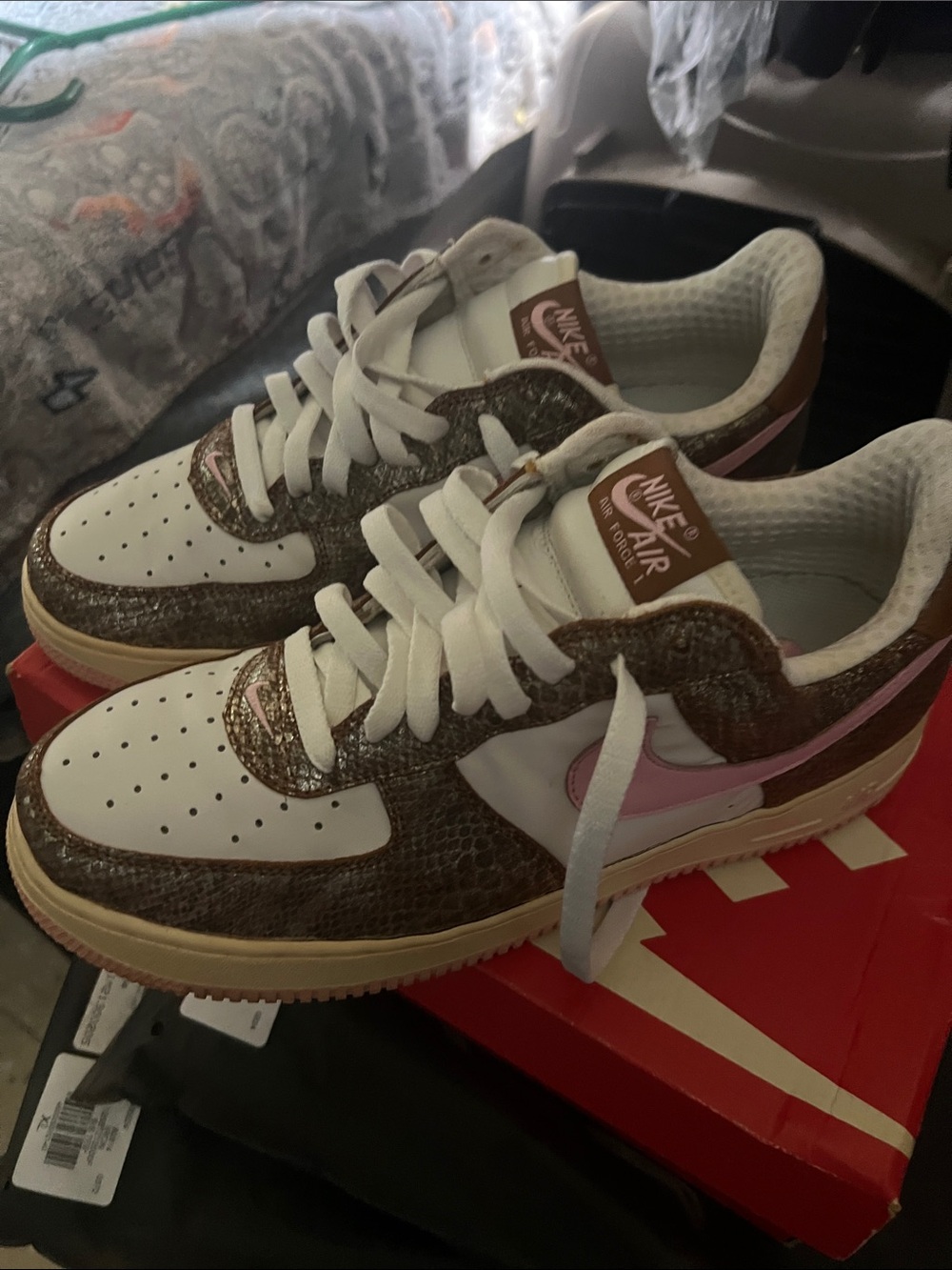 Vintage classic Air Force One Nike unisex in White, Pink shiny brown🔥🔥🔥